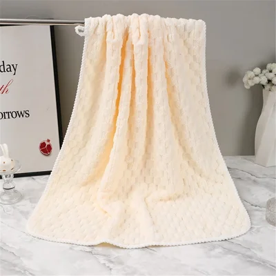 YJ-002 Ultra Soft Bath Towel 70x140cm Highly Water Absorbent Coral Fleece Towel Body Cover - Beige