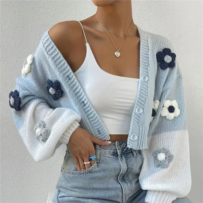 Lässiger Strickcardigan mit Blumenmuster, V-Ausschnitt, Knopfleiste, aufgebauschte Ärmel, kurzer Schnitt, für Damen - S