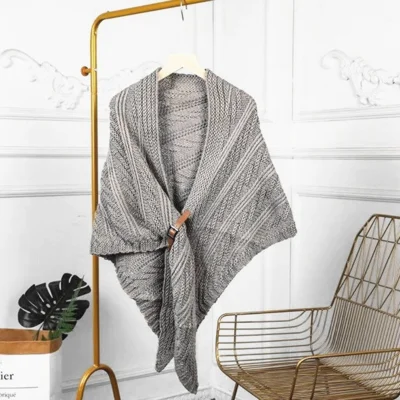 Xale Triangular de Cor Sólida para Mulheres, Cachecol Tricotado Fashion com Fivela de Couro - Cinza