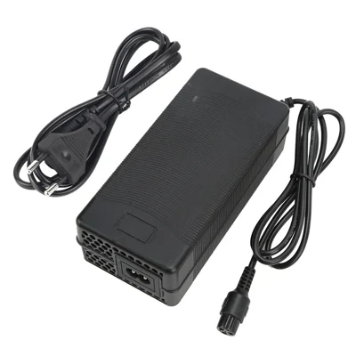 48V Ladegerät für KUGOO M4 10-Zoll Elektroroller Lithium-Ionen-Akku Ladegerät - EU-Stecker