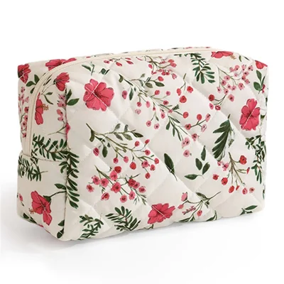 Small Cosmetic Bag Quilted Polyester Large Zipper Opening Portable Storage Bag for Travel Makeup - Rose Fallen Flowers