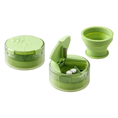 Organisateur de Pilules 2 en 1 avec Gobelet Pliant et Coupe-Pilule, Boîte de Rangement Étanche à 4 Compartiments pour Voyage - Vert