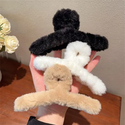 3Pcs  /  Set 12cm Soft Plush Hair Claw for Autumn Winter Cross Bun Maker Women Hair Accessories