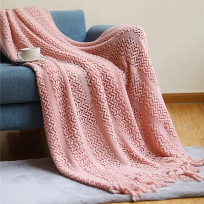 JB004 127x172cm Sofa Throw Blanket Four Seasons Hollow Design Knitted Blanket - Pink