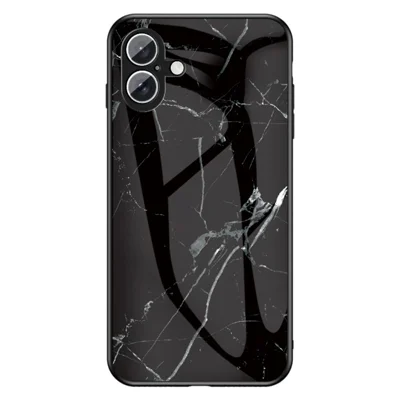 For iPhone 16 Case Marmorstil Tempered Glass + PC + TPU Beskyttende Telefonbeskyttelse - Sort Marmor