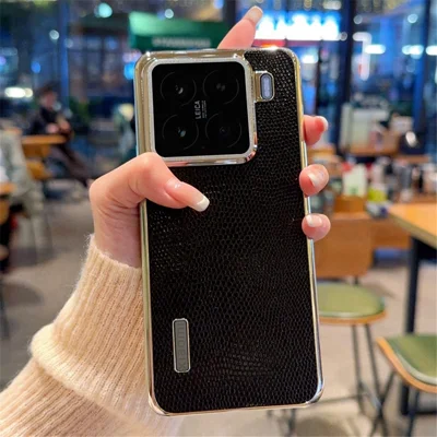 Xiaomi 15 hoesje met textuur van hagedis, PU + PC achterkant met electroplating - Zwart