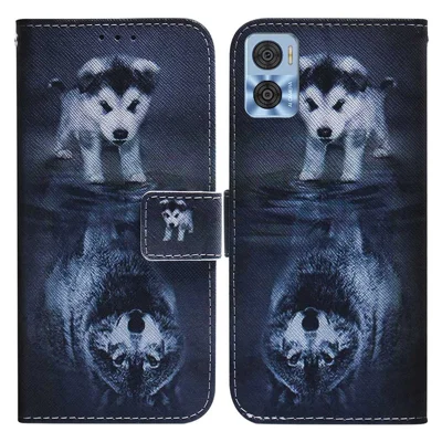 For Motorola Moto E22 4G / E22i 4G PU Leather Pattern Printing Flip Cover Wallet Stand Magnetic Closure Folio Phone Case - Dog and Wolf
