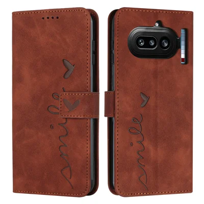 Funda con soporte para Nothing Phone (4a) - Funda de cuero PU con estampado de corazón - Marrón