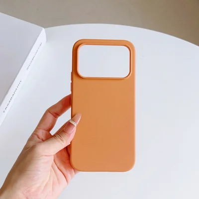 Voor Honor 600 Pro 5G / Honor 600 5G Magnetische Hoes Matte Structuur Antivlekken Stootvaste PC + TPU Telefoonhoes - Oranje
