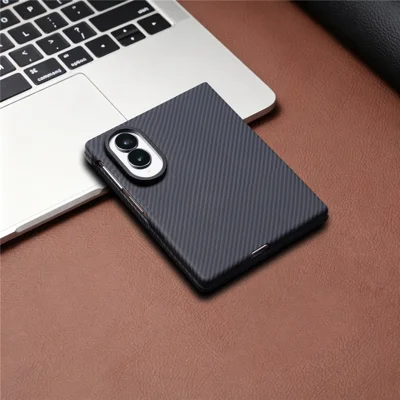 For Samsung Galaxy Z Fold8 Magnetic Case Carbon Fiber Texture PC Phone Cover with Tempered Glass Film - Black