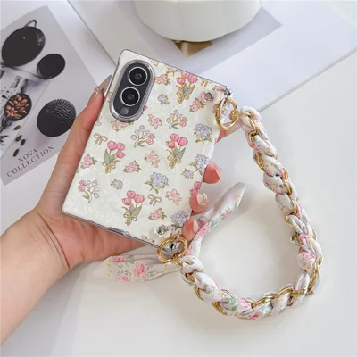For Samsung Galaxy Z Fold8 Magnetic Case Floral Pattern PC + PET Phone Cover with Silk Scarf Chain - White