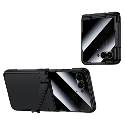 Чехол для Motorola Razr 70 Ultra с антишпионской защитой экрана, подставкой с регулировкой по двум осям и текстурой «под кожу», из поликарбоната — черный