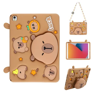 حالة سيليكون لطيف لجهاز iPad 10.2 (2021) / (2020) / (2019) / iPad Air 10.5 بوصة (2019) / Pro 10.5 بوصة (2017) غطاء لوحي مع حامل دب قابل للسحب / حزام كتف