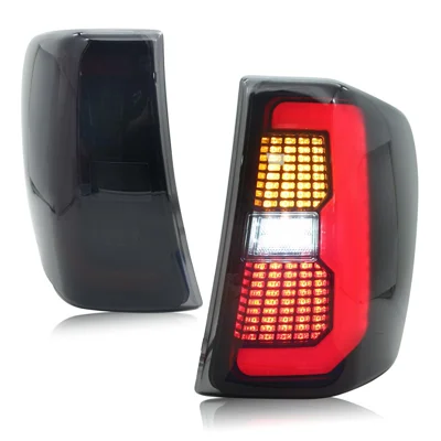 WINAUTO 1 Pair LED Taillight Car Tail Lamp for Jeep Grand Cherokee 1999-2004 - Black