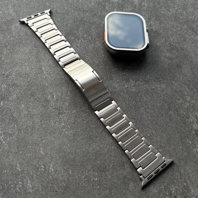 Watch Band For Apple Watch Series 12 11 10 42mm / 9 8 7 41mm / SE3 SE2 SE 6 5 4 40mm / 3 2 1 38mm , Quick Release Titanium Alloy Strap - Silver