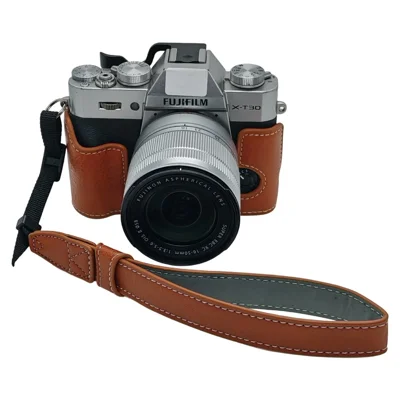 Половинный чехол для камеры Fujifilm X-T30 III / X-T30 II / X-T30 / X-T20 / X-T10, винтажный кожаный корпус с ремешком на запястье - коричневый