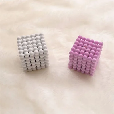 216pcs / Set 5mm Décoloration UV Boules Magnétiques Bouleaux De Construction - Blanc