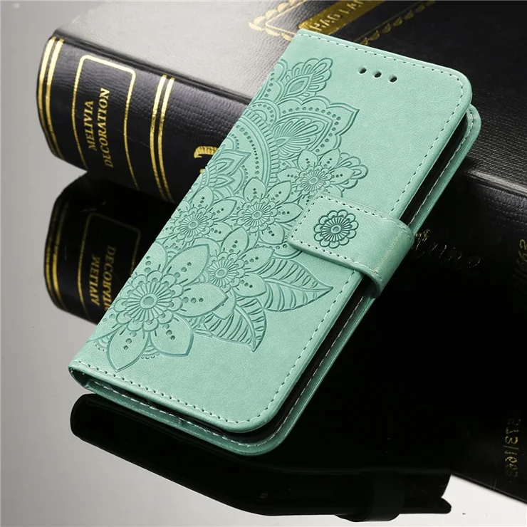 Drop-Resistant Flower Imprinting Wallet Leather Phone Stand Protector Case for iPhone 13 6.1 inch - Green