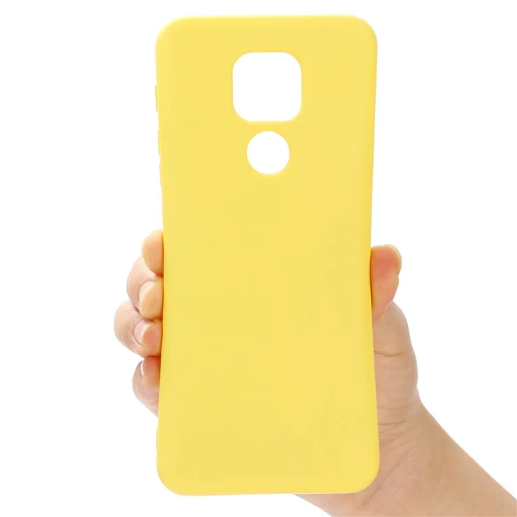 For Motorola Moto G Play (2021) Phone Case Liquid Silicone Shockproof Back Cover with Strap - Yellow