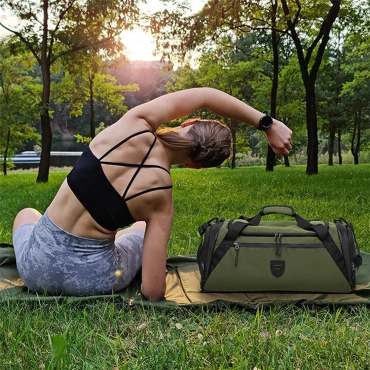 CF2902 Polyester Sports Gym Bag Large Capacity Travel Luggage Duffel Bag with Shoes Compartment - Black