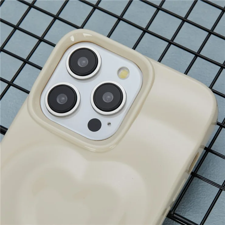 WT Series For iPhone 15 Pro Max Case Shockproof TPU Phone Cover Creative Heart Wave Pattern - White