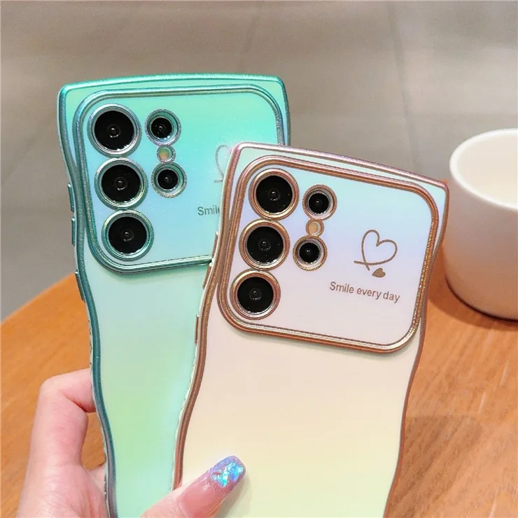 For Samsung Galaxy S25 Ultra Case Curly Shape Love Heart TPU Phone Cover Iridescent Gradient - Colorful Green