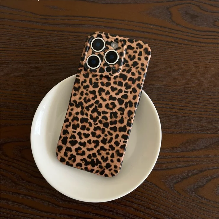 For iPhone 15 Pro Max Case Retro Leopard Print TPU Phone Cover
