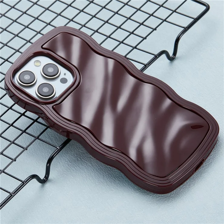 WT Series for iPhone 15 Pro Wavy Shape Phone Case PC+TPU Protective Cover - Wine Red