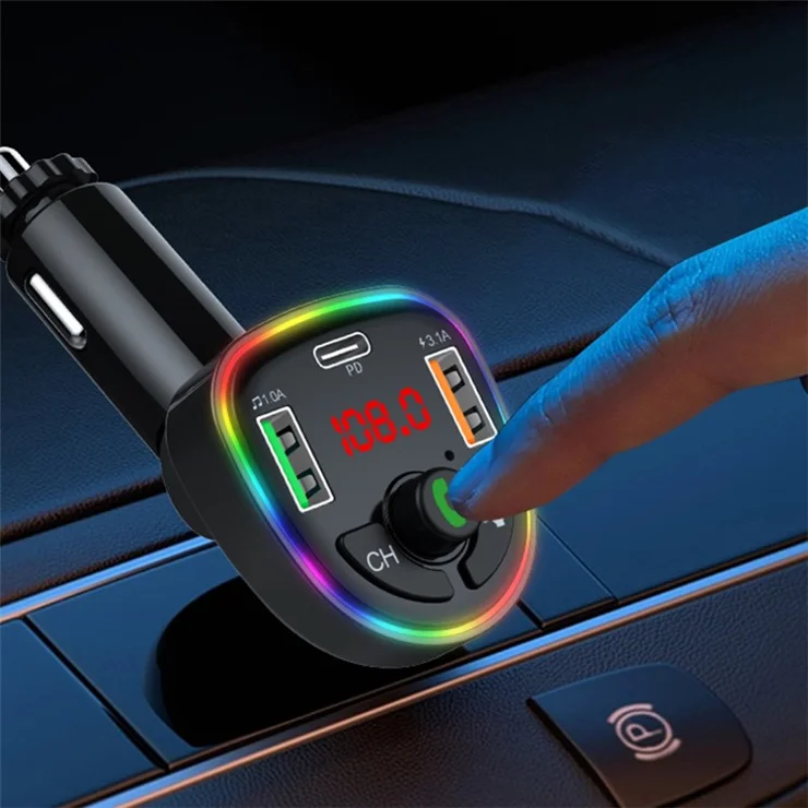 P24 Car Bluetooth-compatible Music Player Voltage Detection 1 Type-C + 2 USB Car Charger