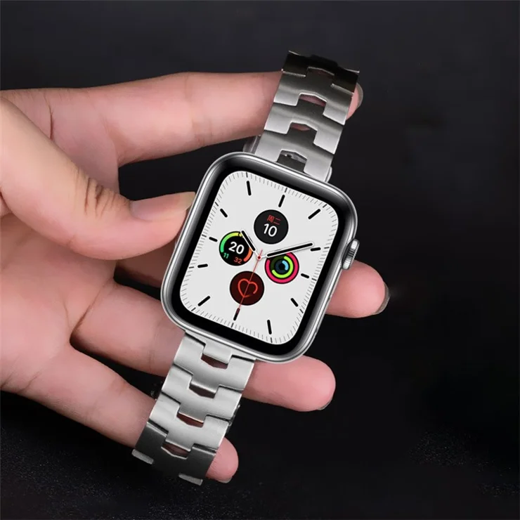 For Apple Watch Series 10 46mm / Ultra 2 Ultra 49mm / 9 8 7 45mm / SE (2023) SE (2022) SE 6 5 4 44mm / 3 2 1 42mm Titanium Steel Anti-Wear Replacement Watch Band Wrist Strap - Silver