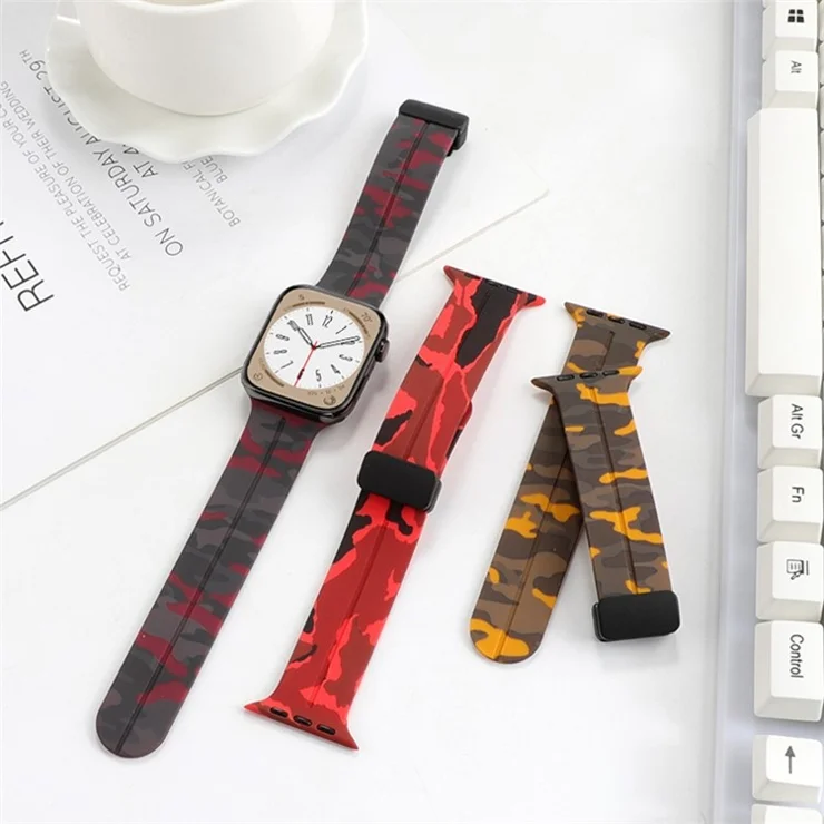 Watch Strap for Apple Watch Series 10 42mm / 9 8 7 41mm / SE (2023) SE (2022) SE 6 5 4 40mm / 3 2 1 38mm Magnetic Watch Band Camo Silicone Watch Strap - Army Green