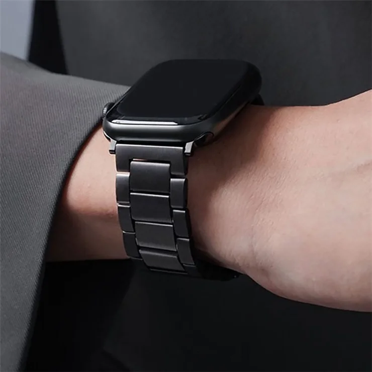 For Apple Watch Series 10 46mm / Ultra 2 Ultra 49mm / Series 9 8 7 45mm / 6 5 4 SE (2023) SE (2022) SE 44mm / 3 2 1 42mm Titanium Alloy Smartwatch Strap - Black