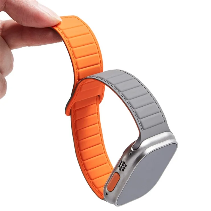For Apple Watch Series 10 46mm / Ultra 2 Ultra 49mm / Series 9 8 7 45mm / 6 5 4 SE (2023) SE (2022) SE 44mm / 3 2 1 42mm Silicone Band Color Match Magnetic Watch Strap - Black