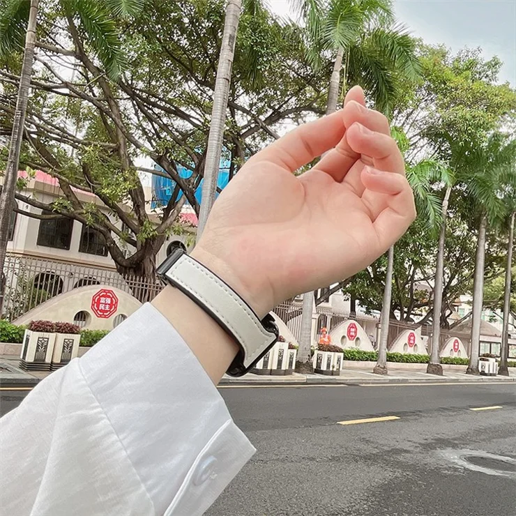 Watch Band for Apple Watch Series 10 42mm / 9 8 7 41mm / SE (2023) SE (2022) SE 6 5 4 40mm / 3 2 1 38mm Soft Leather Wrist Strap - White