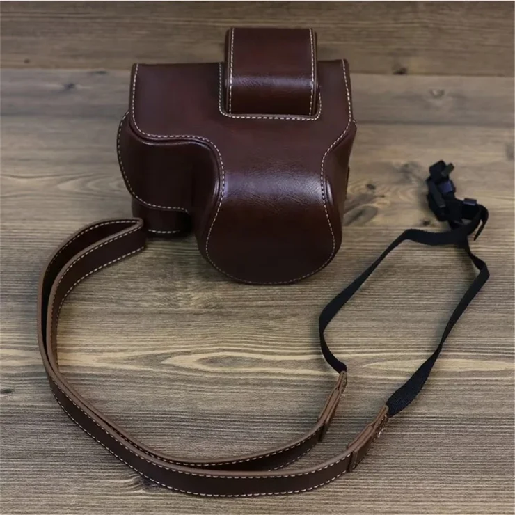 Étui Rigide En Cuir Pour Appareil Photo Nikon - Occasion Bon état