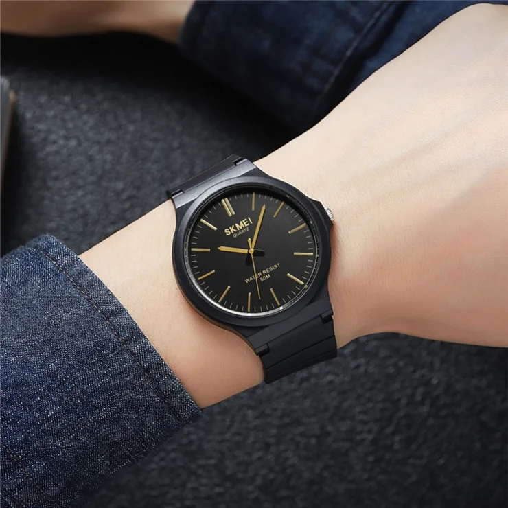 SKMEI 2108 Minimalism Quartz Watch 50m Waterproof Fashion Wrist Watch - Army Green Camo