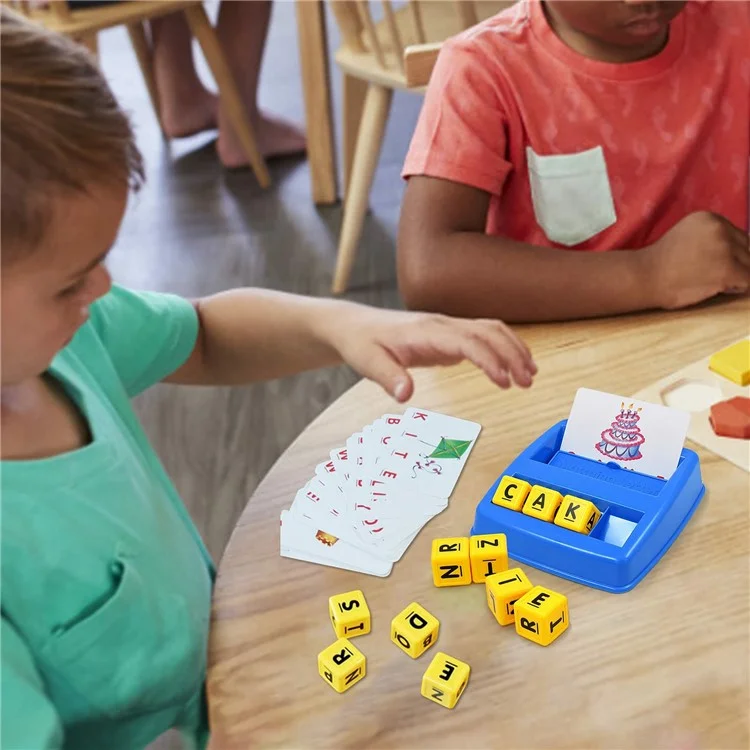 Juego de aprendizaje de letras con tarjetas de lectura. Tablero de juego educativo de ortografía de palabras para niños.