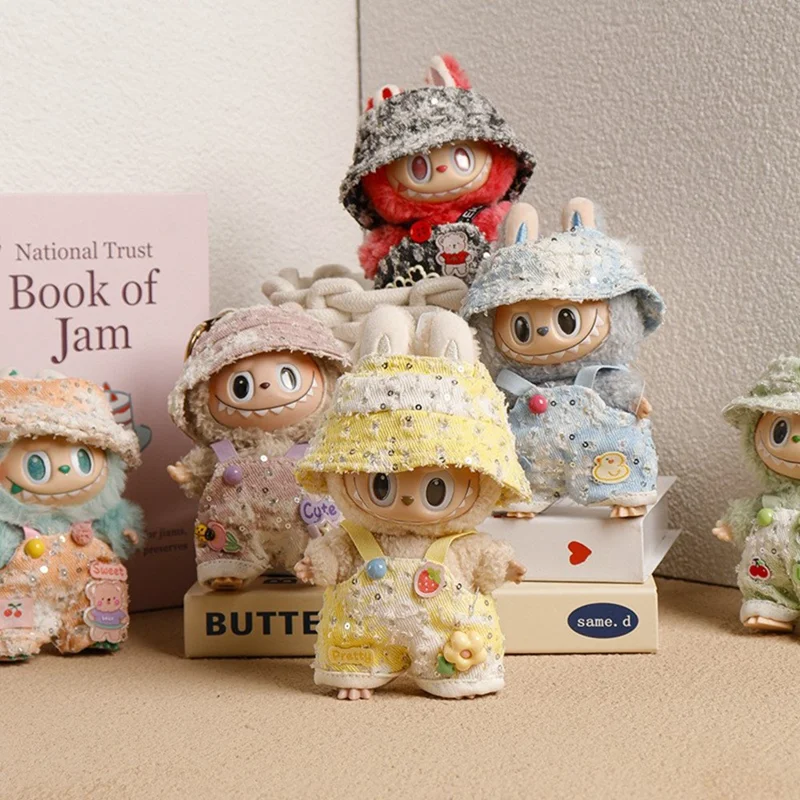 Dukketøjssæt med fiskerhat/overalls figurskjorte til 17 cm 1./2./3. generation dukker (uden dukke) - Kat