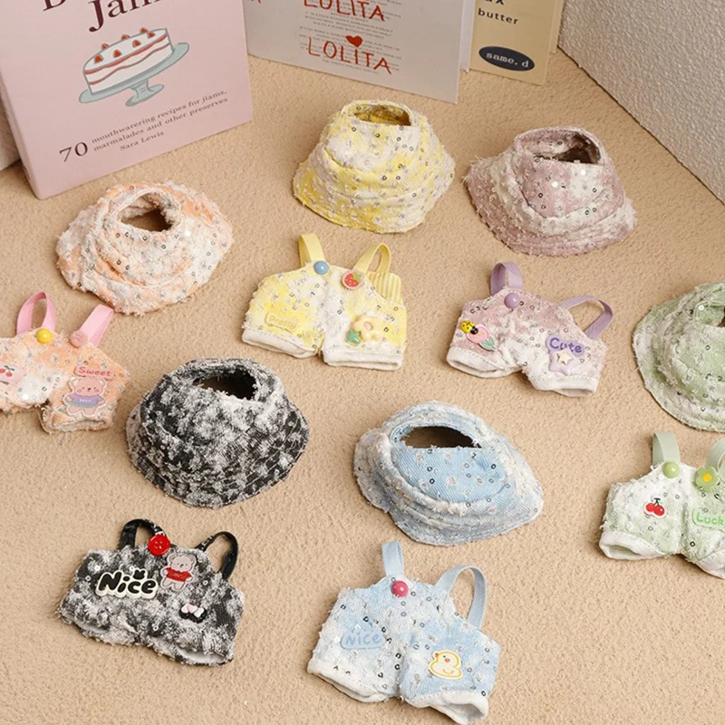 Dukketøjssæt med fiskerhat/overalls figurskjorte til 17 cm 1./2./3. generation dukker (uden dukke) - Kat