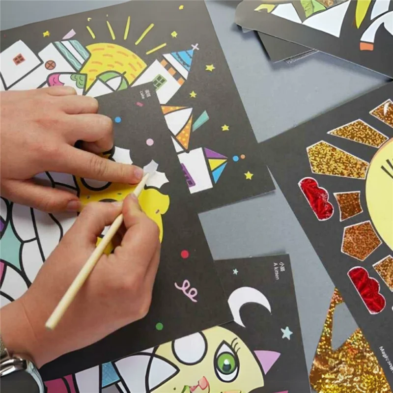 DIY Cartoon Magic Transfer Painting Toy for Kids Scratch Art Craft with 2 Bamboo Sticks - Animals