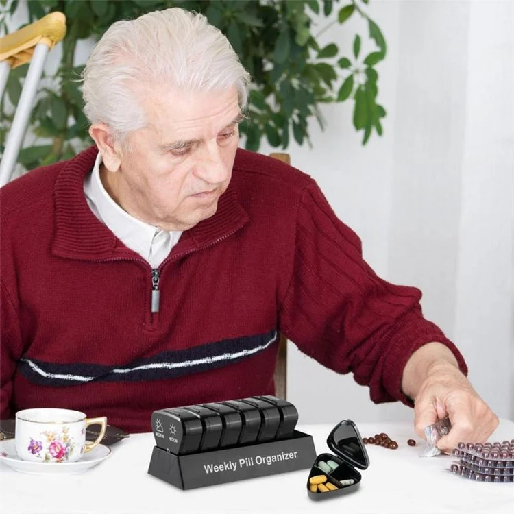 21027 Contenitore portatile in PP per pillole quotidiane 2 volte al giorno 7 giorni Porta pillole sigillato Organizzatore di medicinali settimanale facile da aprire (Senza FDA, senza BPA) - Nero 
