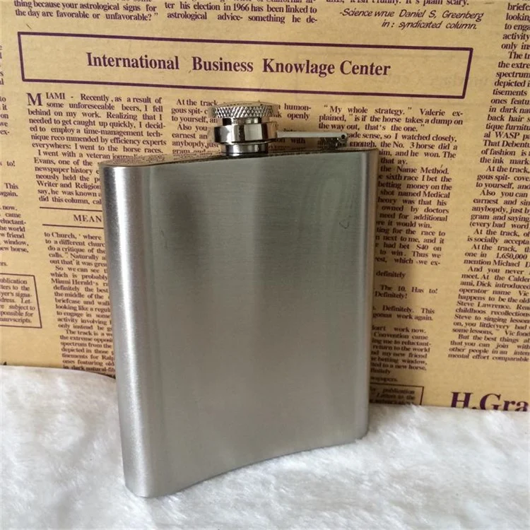 Delicate Engraved Pattern Hip Flask Stainless Steel 7oz Flasks for Liquor Gift Set with Bonus Funnel & Shot Glasses