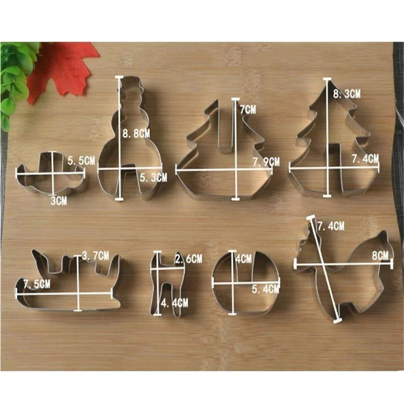 8 Pcs 3D Food-grade Christmas Cookie Cutter Set Stainless Steel Cookie Biscuit Mould Decoration