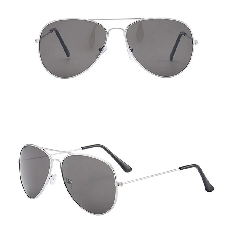 Anti UV Men Women Sport Lunes Daily Portez Des Lunettes de Soleil Élégantes - Cadre Gris / Cadre en Argent