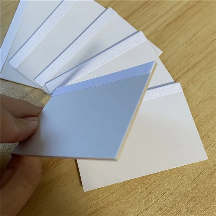 200Pcs / Pack Cell Phone Screen Protector Scraper Screen Film Installation Squeegee Tool