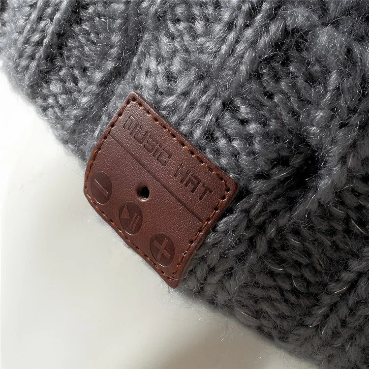Grid Pattern Knitted Winter Warm Hat Built-in Wireless Bluetooth Headphone & Microphone - Grey