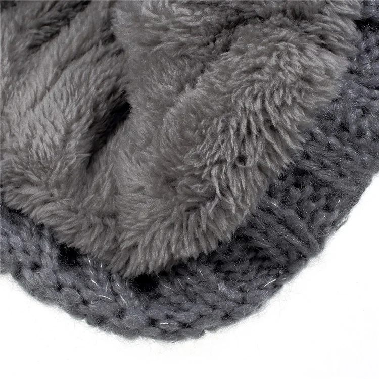 Grid Pattern Knitted Winter Warm Hat Built-in Wireless Bluetooth Headphone & Microphone - Grey