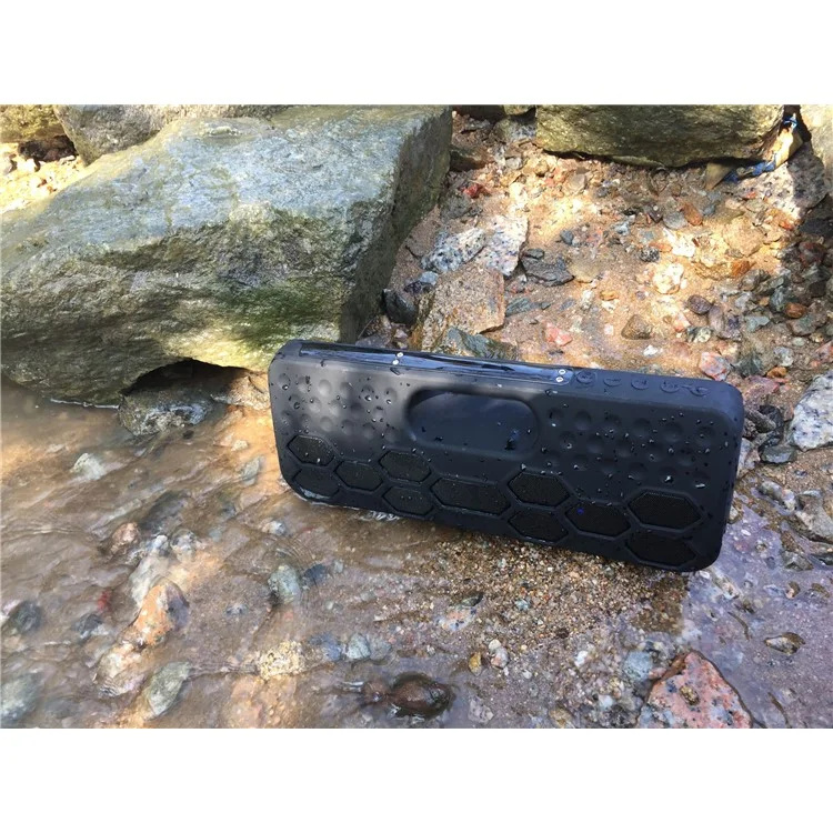 ZF-502 40W TWS Bluetooth Speaker IP55 Splash-proof Portable Outdoor Speaker 8800mAh Power Bank - Black