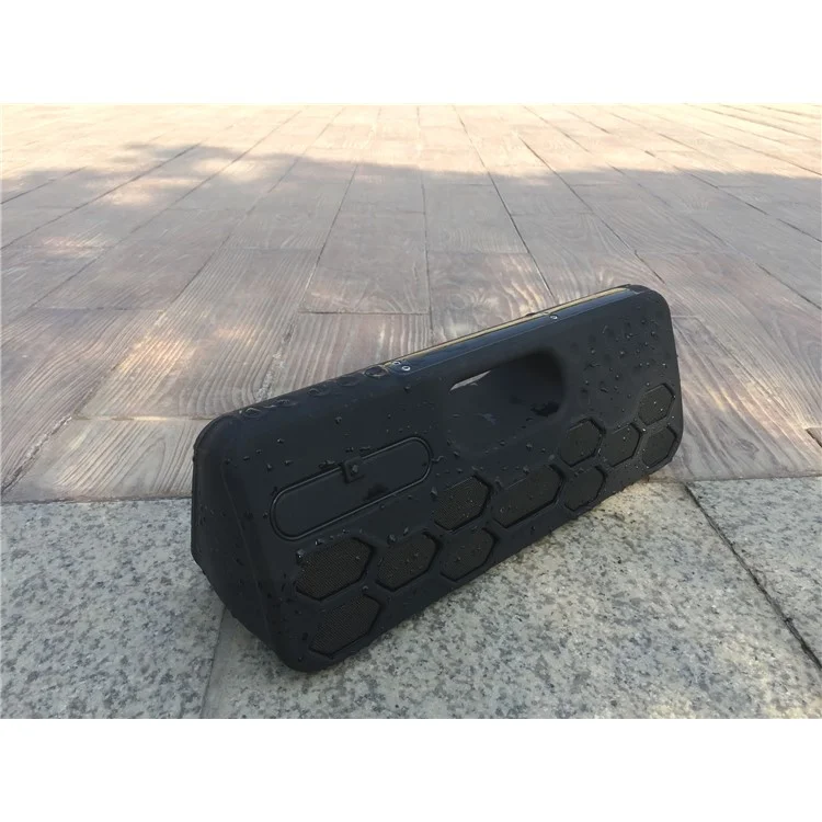 ZF-502 40W TWS Bluetooth Speaker IP55 Splash-proof Portable Outdoor Speaker 8800mAh Power Bank - Black
