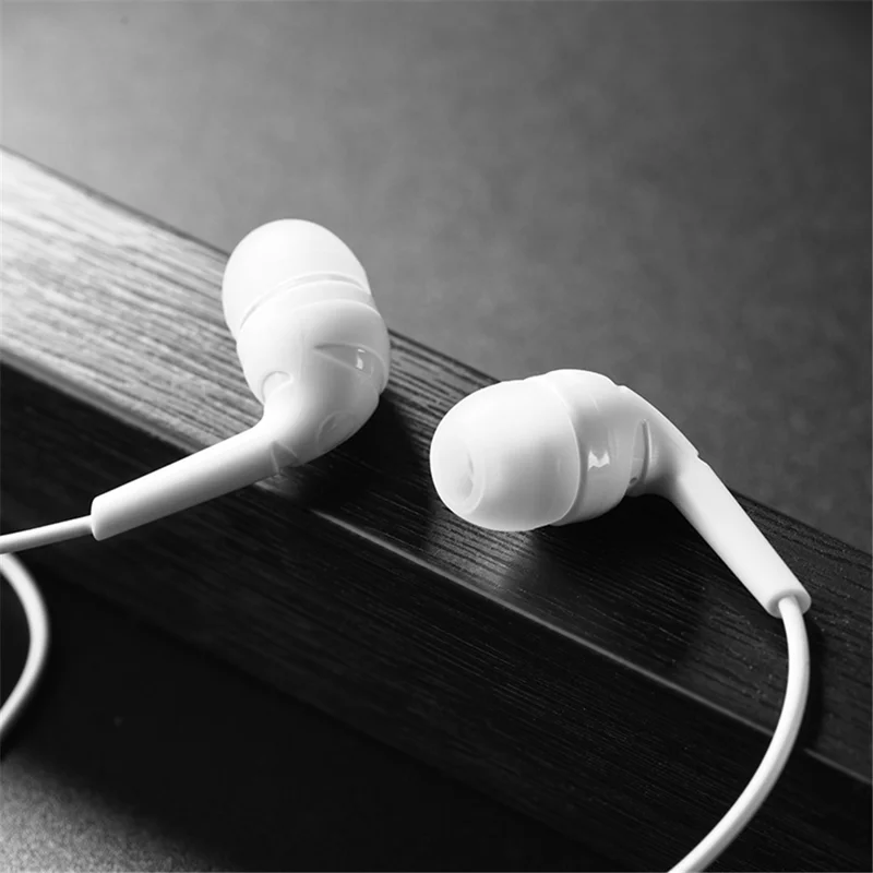 HOCO M40 Prosody Universal 3.5mm Wired In-ear Headset Earphone with Microphone for iPhone Samsung - White